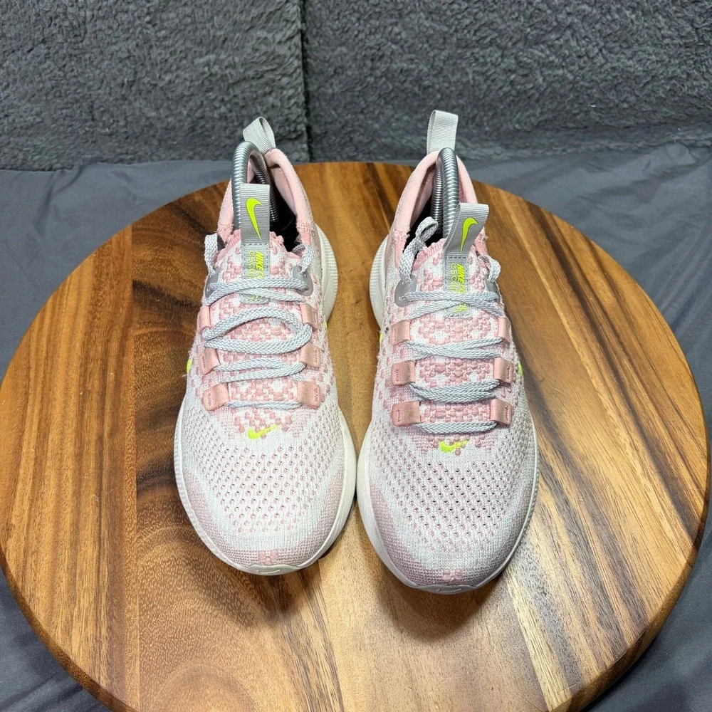 Nike react escape